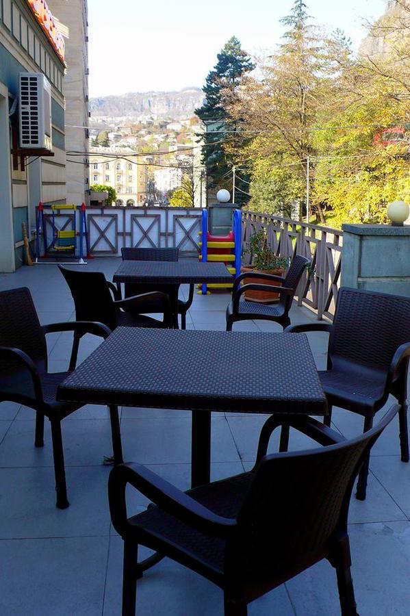 Hotel Newland Chiatura Exterior foto